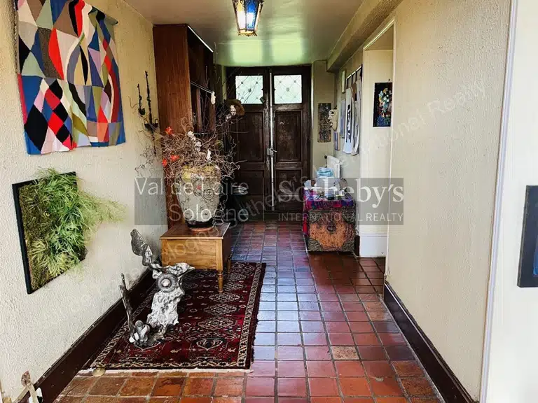 Maison Chaingy - 9 chambres - 371m²