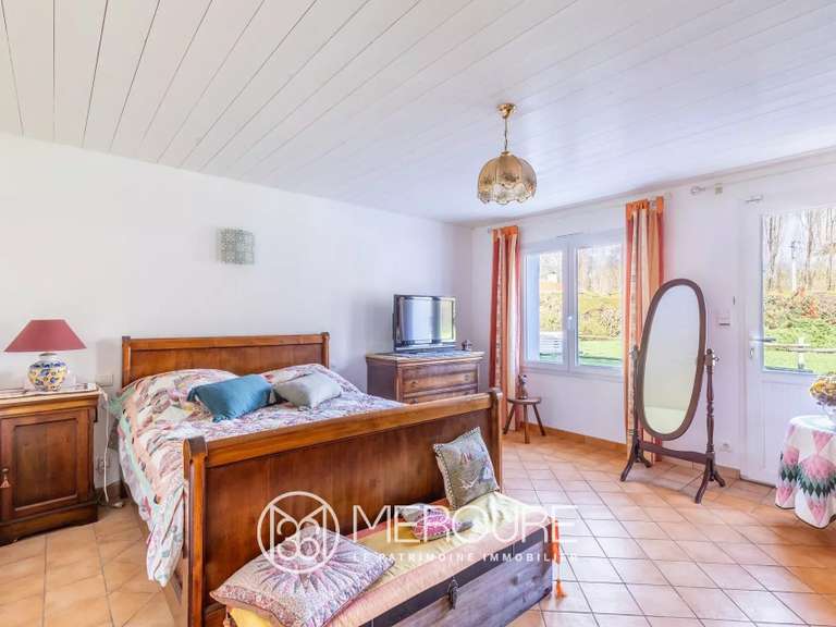 Maison Challans - 4 chambres - 180m²