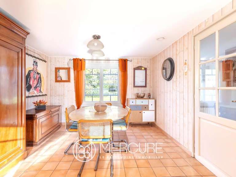 Maison Challans - 4 chambres - 180m²