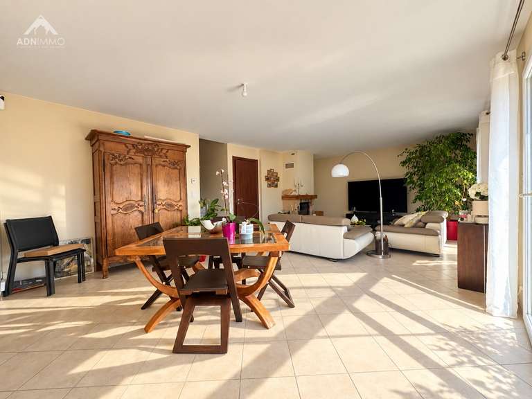 Maison Challex - 5 chambres - 141m²