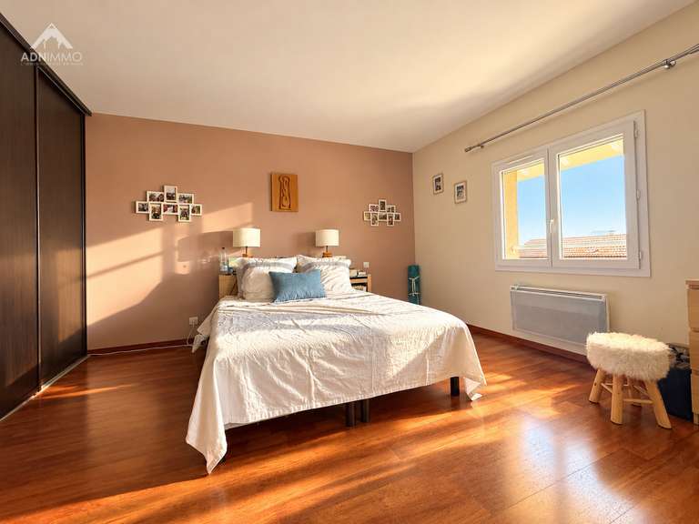Maison Challex - 5 chambres - 141m²