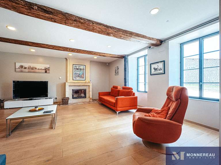 House Challignac - 4 bedrooms - 234m²