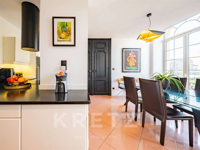 Appartement Chalon-sur-Saône - 5 chambres - 352m²