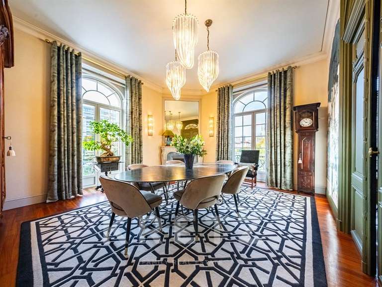 Appartement Chalon-sur-Saône - 5 chambres - 352m²