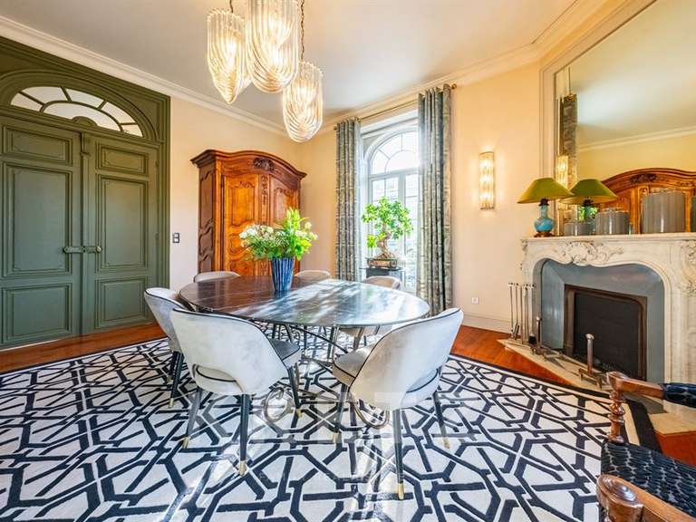 Appartement Chalon-sur-Saône - 5 chambres - 352m²