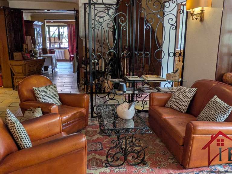 Maison Chalon-sur-Saône - 13 chambres - 460m²