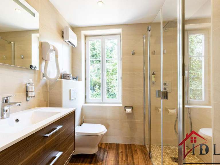 Maison Chalon-sur-Saône - 14 chambres - 460m²