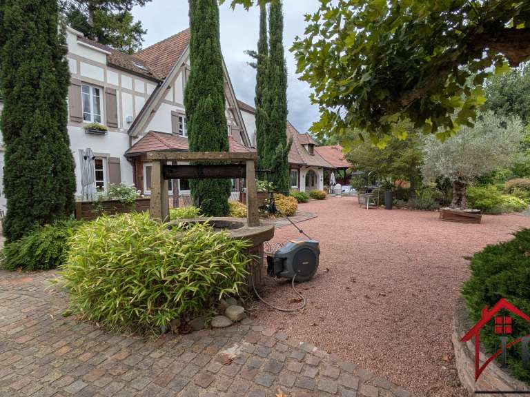 Maison Chalon-sur-Saône - 14 chambres - 460m²