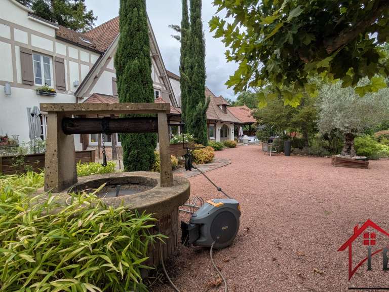 Maison Chalon-sur-Saône - 14 chambres - 460m²