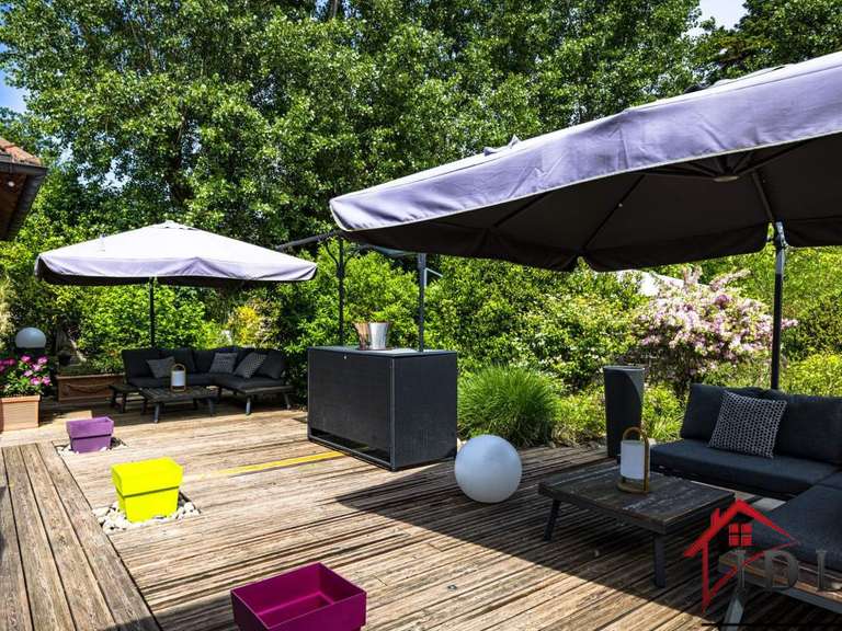 Maison Chalon-sur-Saône - 9 chambres - 460m²