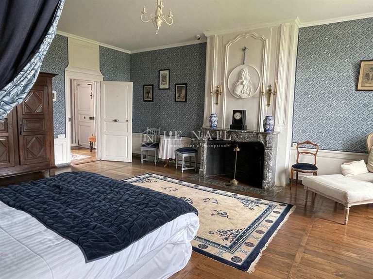 Château Châlons-en-Champagne - 23 chambres - 1535m²
