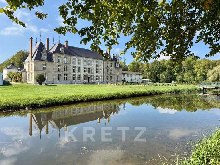 Château Châlons-en-Champagne - 22 chambres - 1535m²