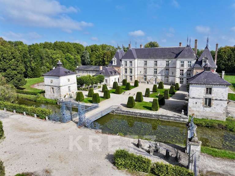 Château Châlons-en-Champagne - 22 chambres - 1535m²