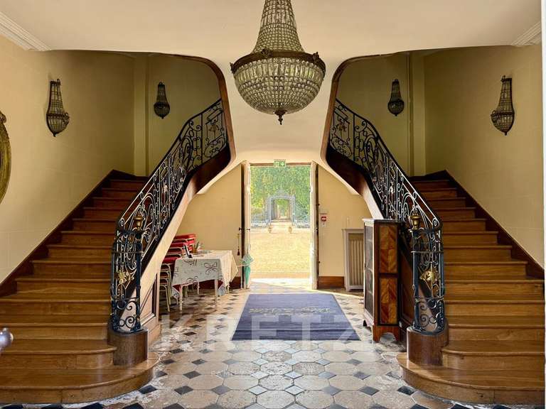 Château Châlons-en-Champagne - 22 chambres - 1535m²