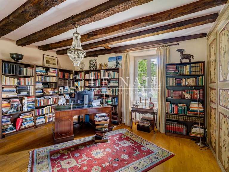 Château Châlus - 7 chambres - 495m²