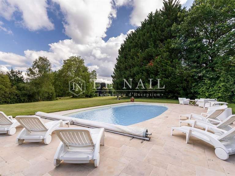 Château Châlus - 7 chambres - 495m²