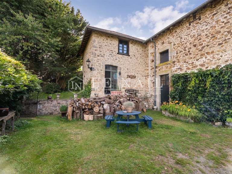 Château Châlus - 7 chambres - 495m²