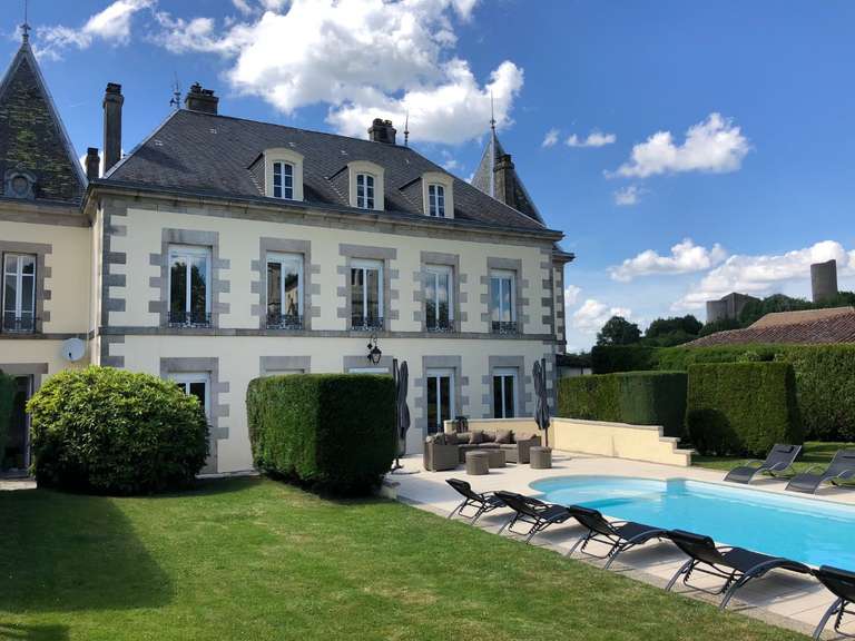 Château Châlus - 8 chambres - 406m²