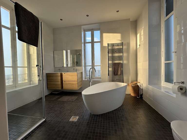 Château Châlus - 8 chambres - 406m²