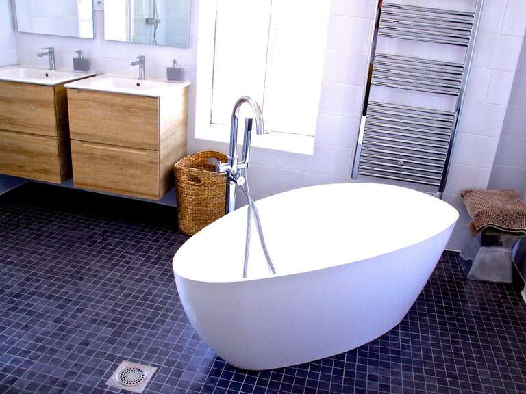 Château Châlus - 8 chambres - 406m²