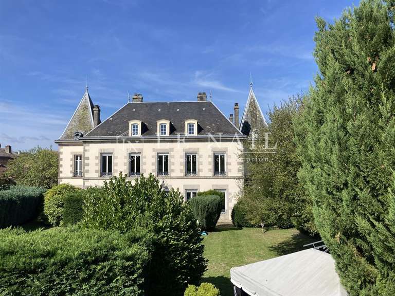 Maison Châlus - 8 chambres - 405m²