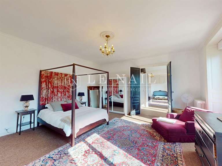 Maison Châlus - 8 chambres - 405m²