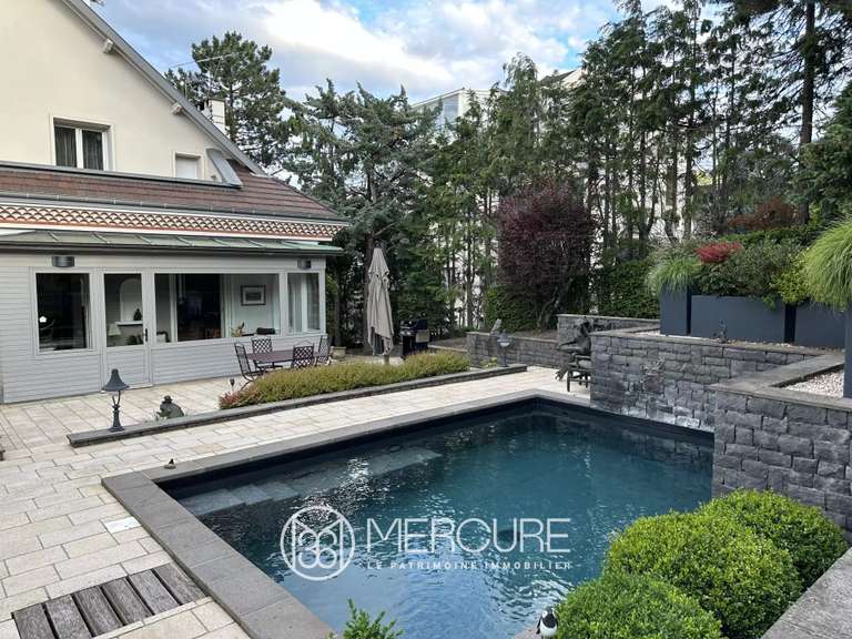 Maison Chamalières - 5 chambres - 350m²