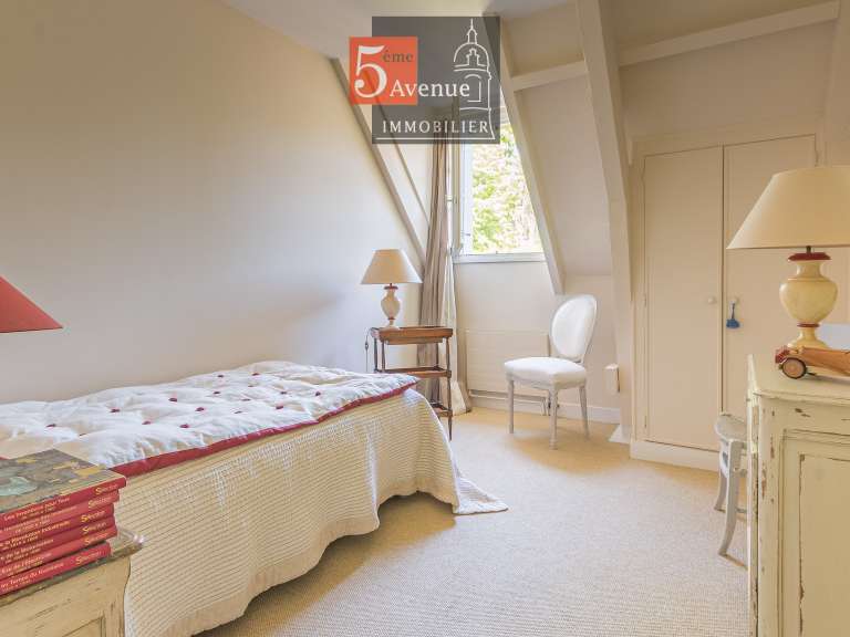 Maison Chamant - 5 chambres - 280m²