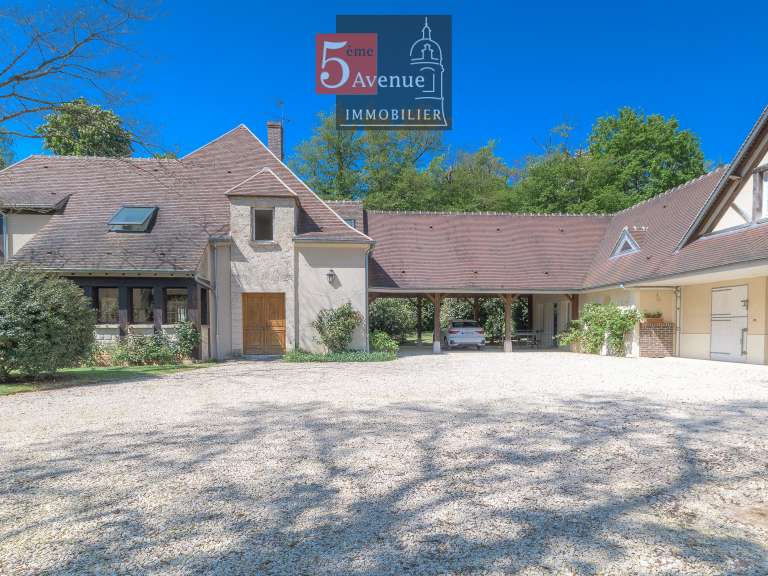 Maison Chamant - 5 chambres - 280m²