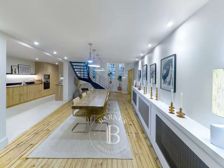 Appartement Chambéry - 3 chambres - 253m²