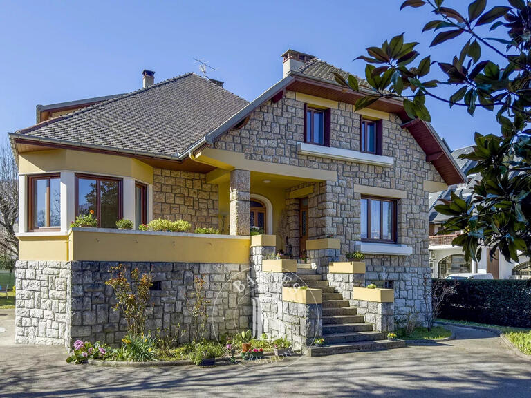 Maison Chambéry - 5 chambres - 227m²