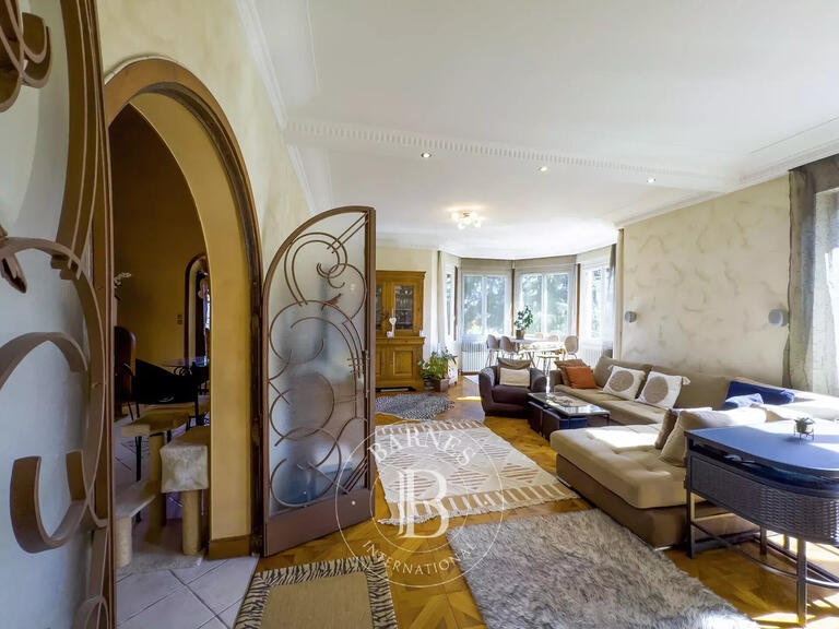 Maison Chambéry - 5 chambres - 227m²