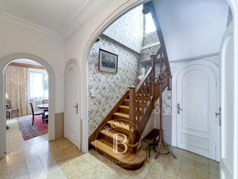 Maison Chambéry - 7 chambres - 237m²