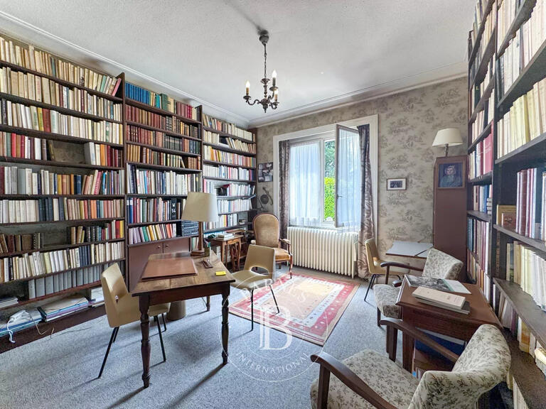 Maison Chambéry - 7 chambres - 237m²