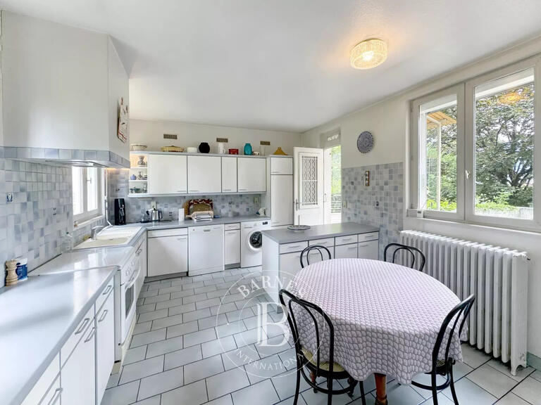 Maison Chambéry - 7 chambres - 237m²