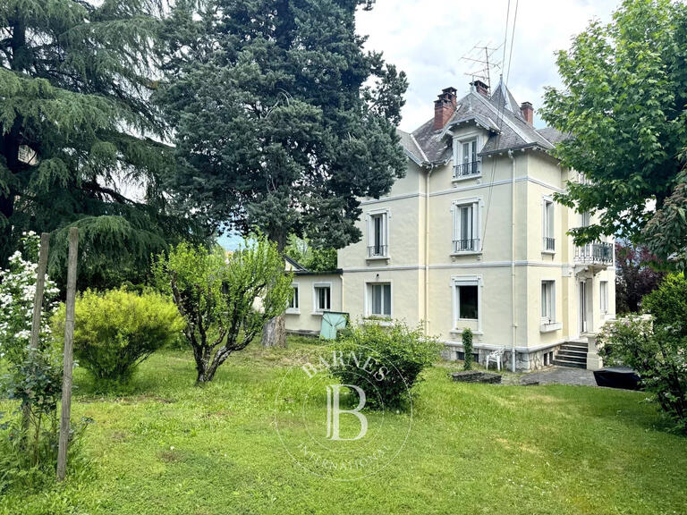 Maison Chambéry - 7 chambres - 237m²
