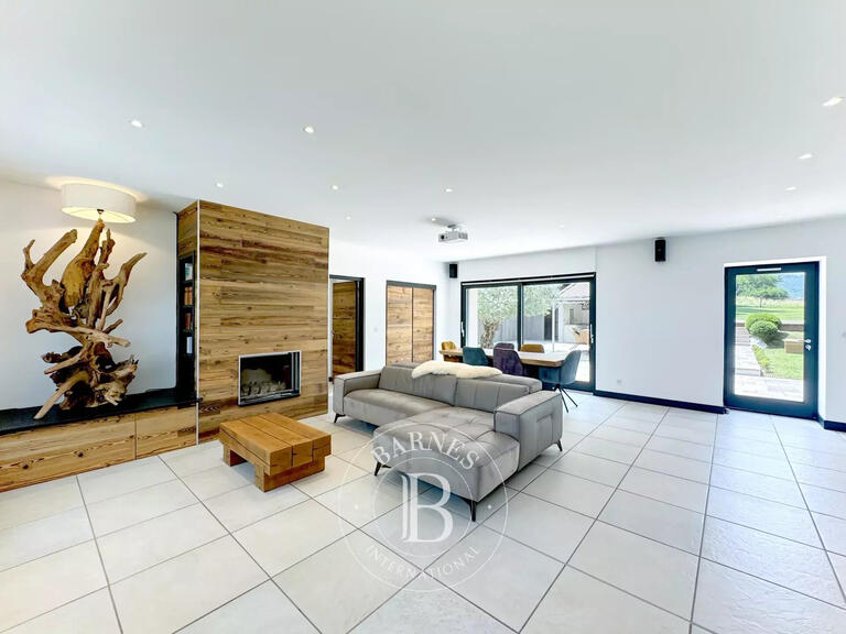 Maison Chambéry - 4 chambres - 235m²