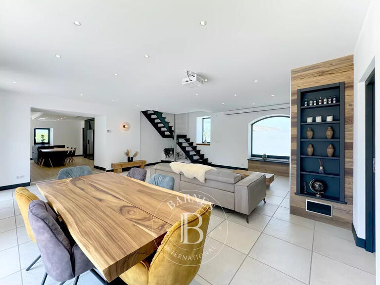 Maison Chambéry - 4 chambres - 235m²