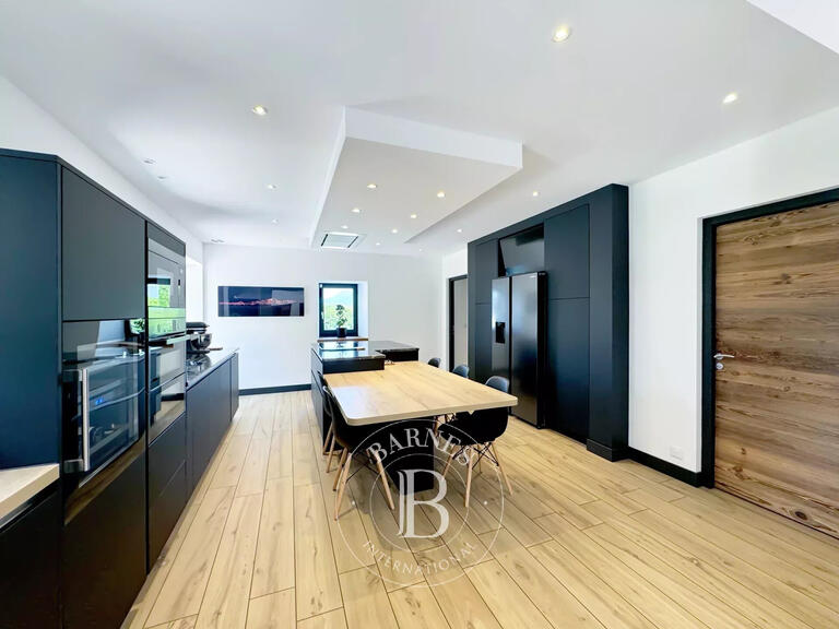Maison Chambéry - 4 chambres - 235m²