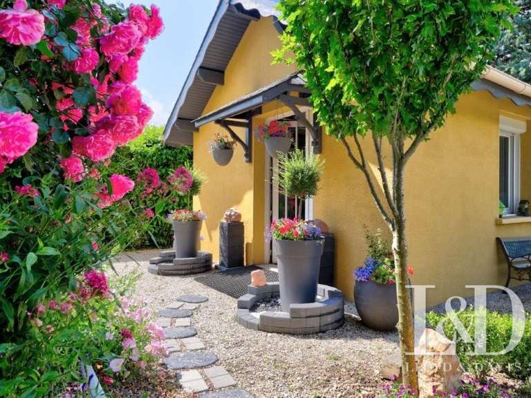 Maison Chambéry - 3 chambres - 212m²