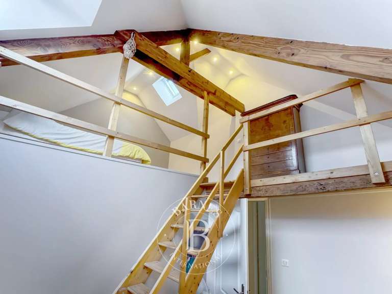 Maison Chambéry - 4 chambres - 196m²