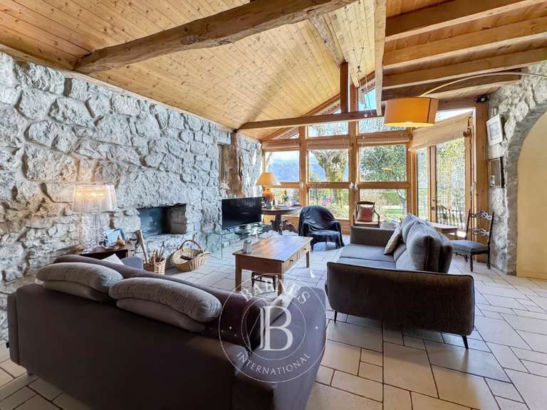 Maison Chambéry - 4 chambres - 196m²