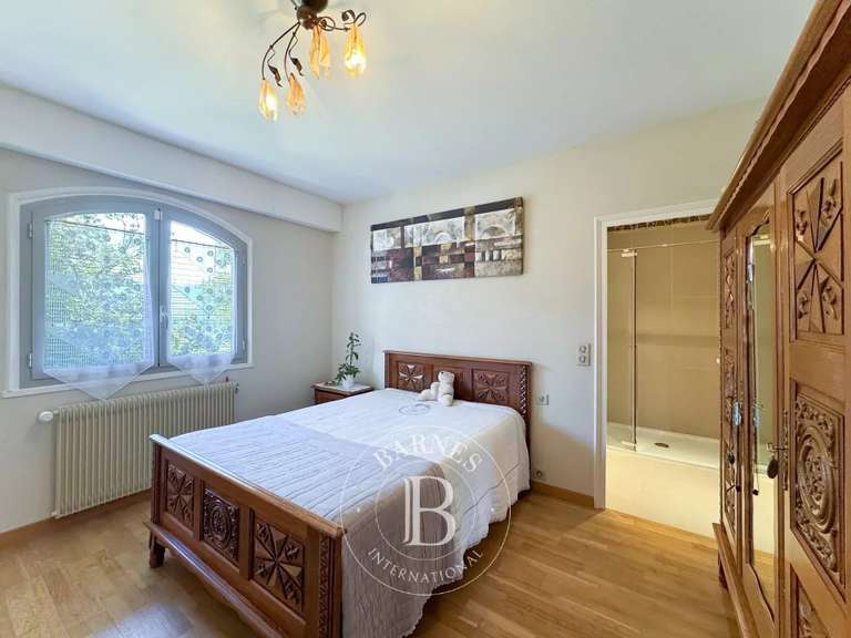 House Chambéry - 4 bedrooms - 450m²