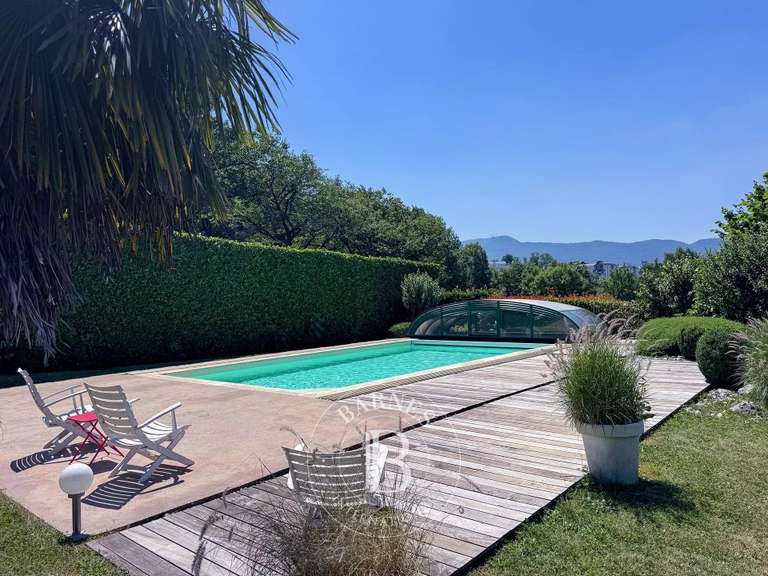 House Chambéry - 4 bedrooms - 450m²