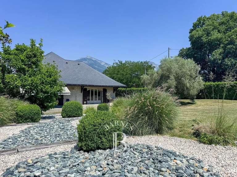 House Chambéry - 4 bedrooms - 450m²