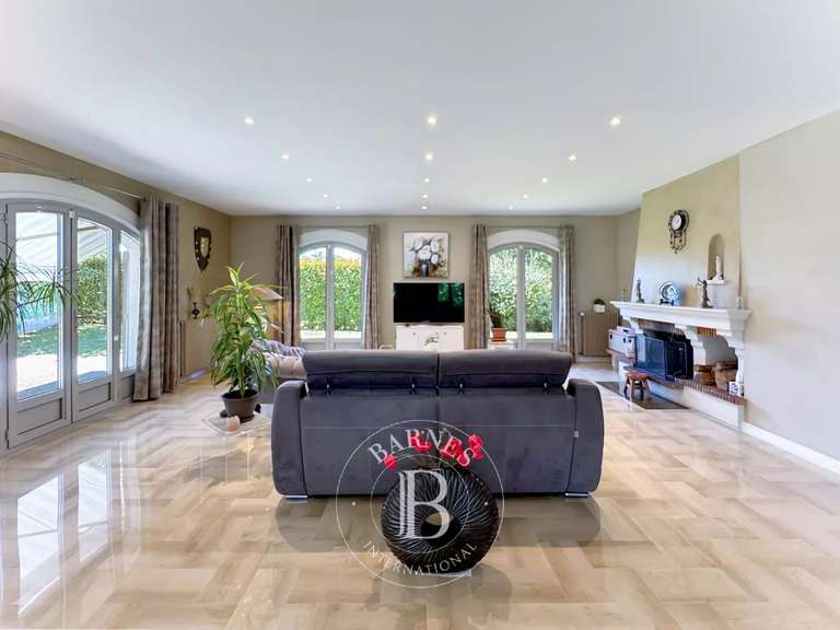 House Chambéry - 4 bedrooms - 450m²