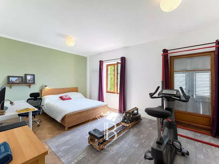 Maison Chambéry - 8 chambres - 420m²