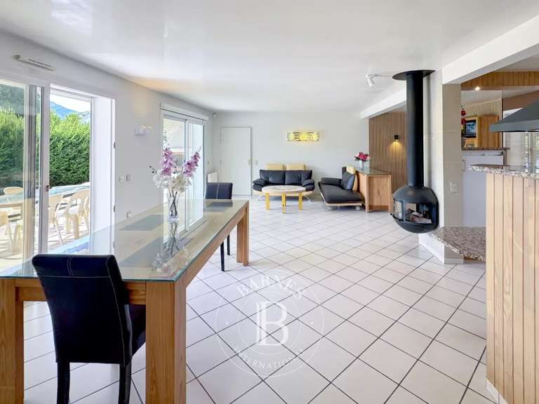 House Chambéry - 3 bedrooms - 278m²