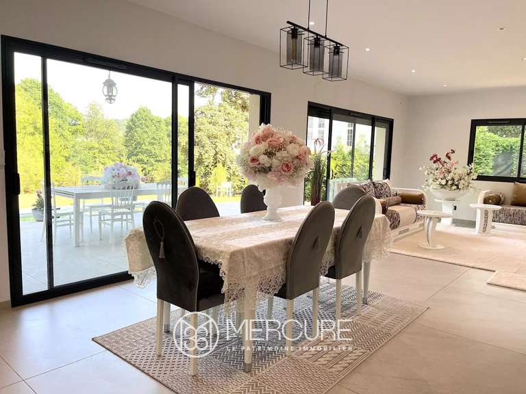 Propriété Chambéry - 6 chambres - 453m²