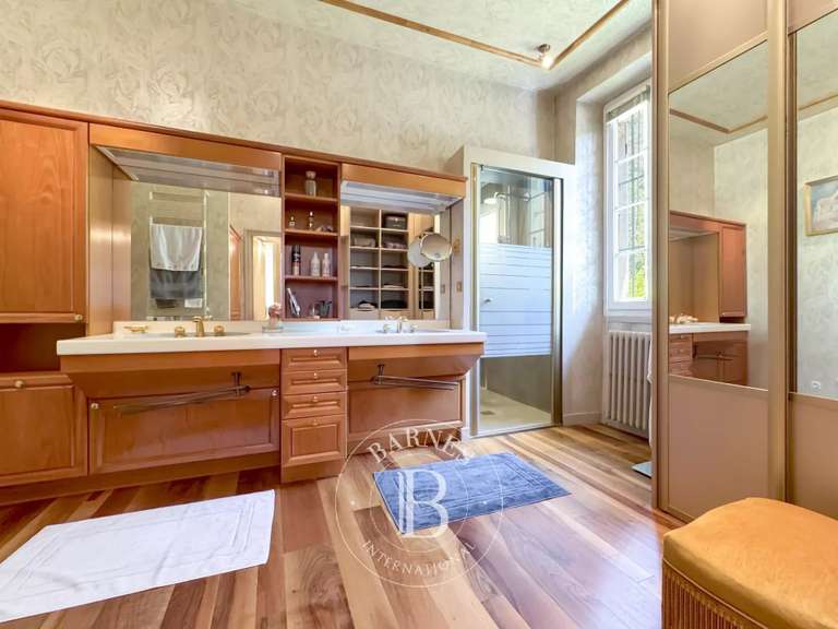 Propriété Chambéry - 5 chambres - 311m²
